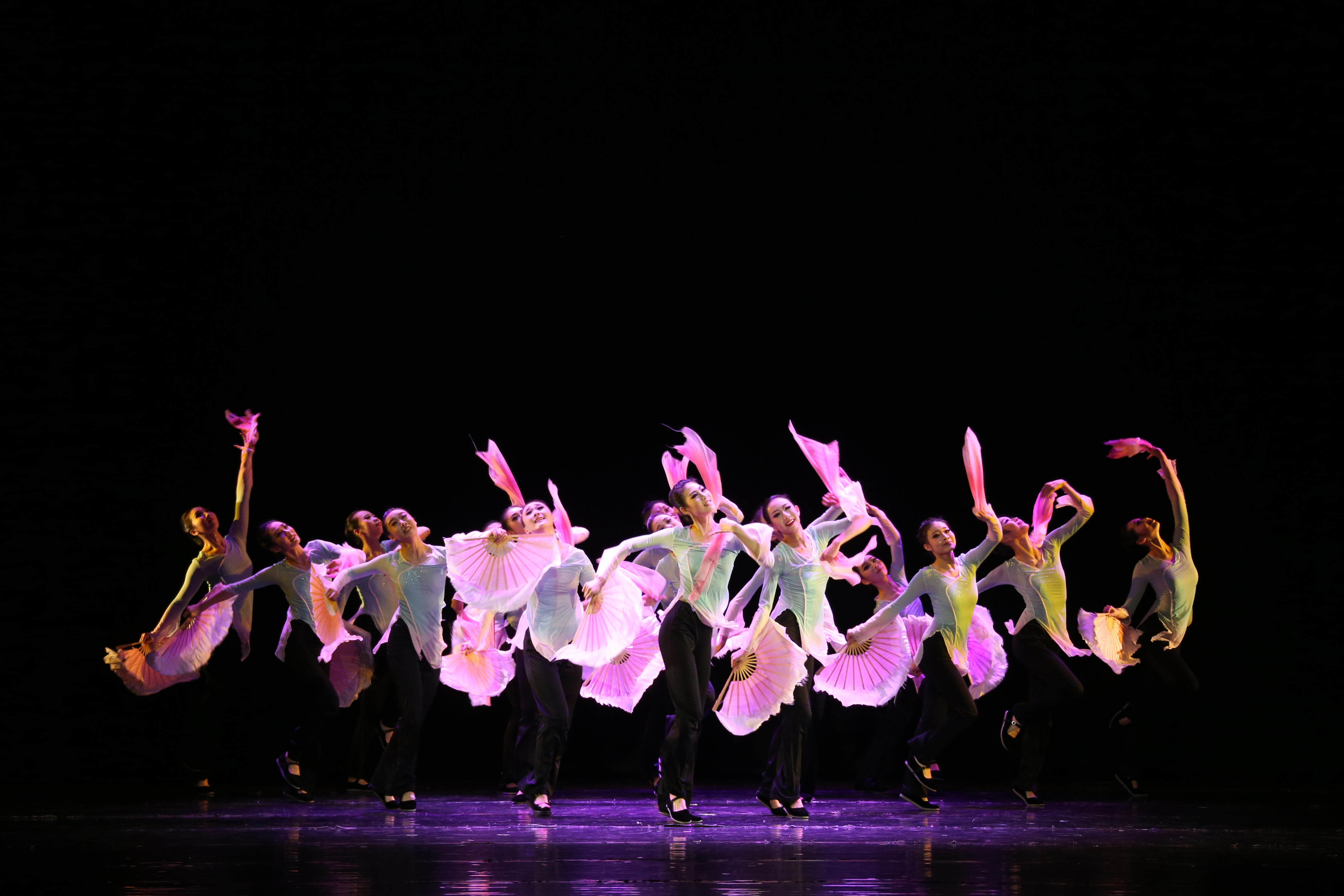 二、9. 胶州秧歌表演性综合组合-3.JPG