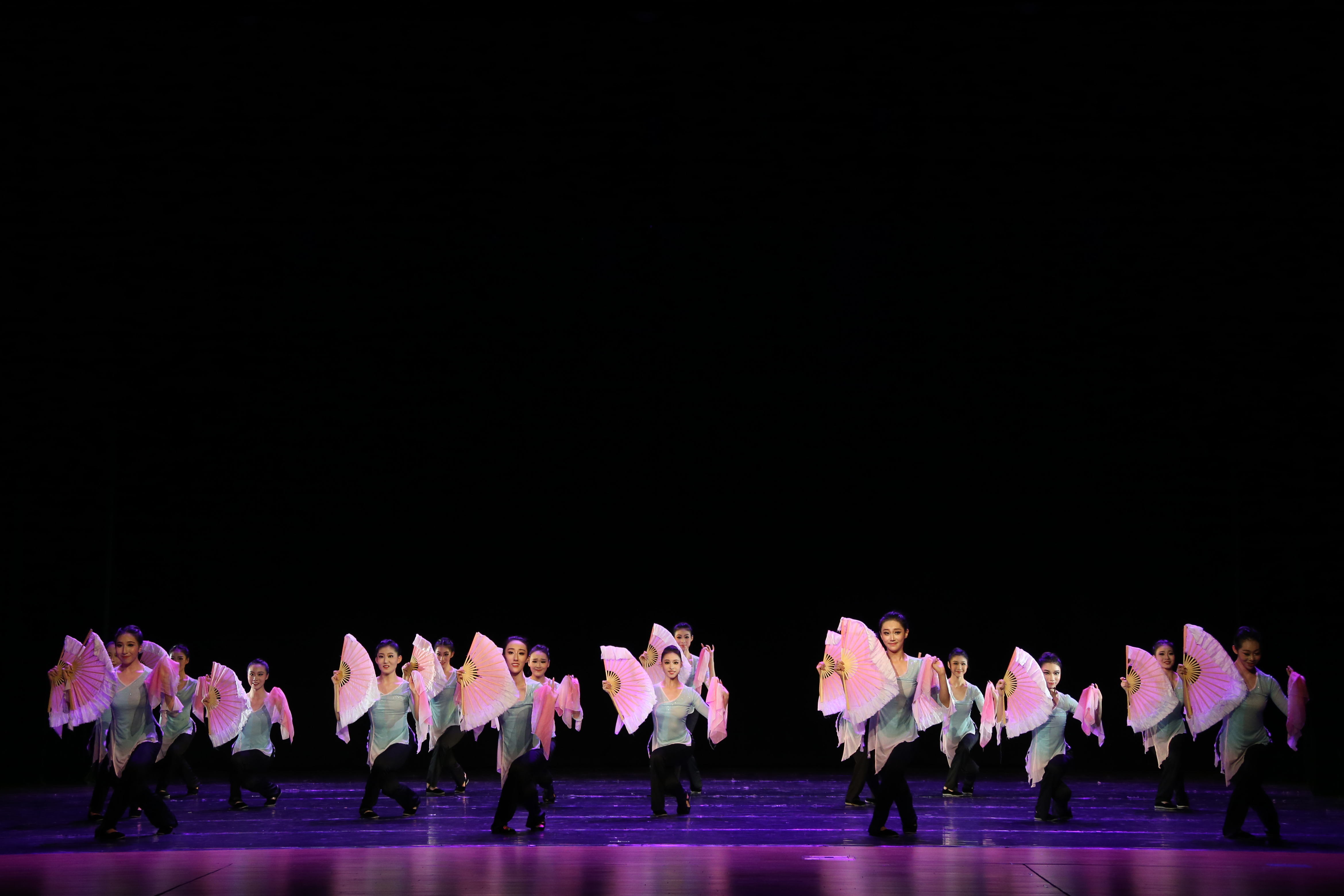 二、9. 胶州秧歌表演性综合组合-2.JPG