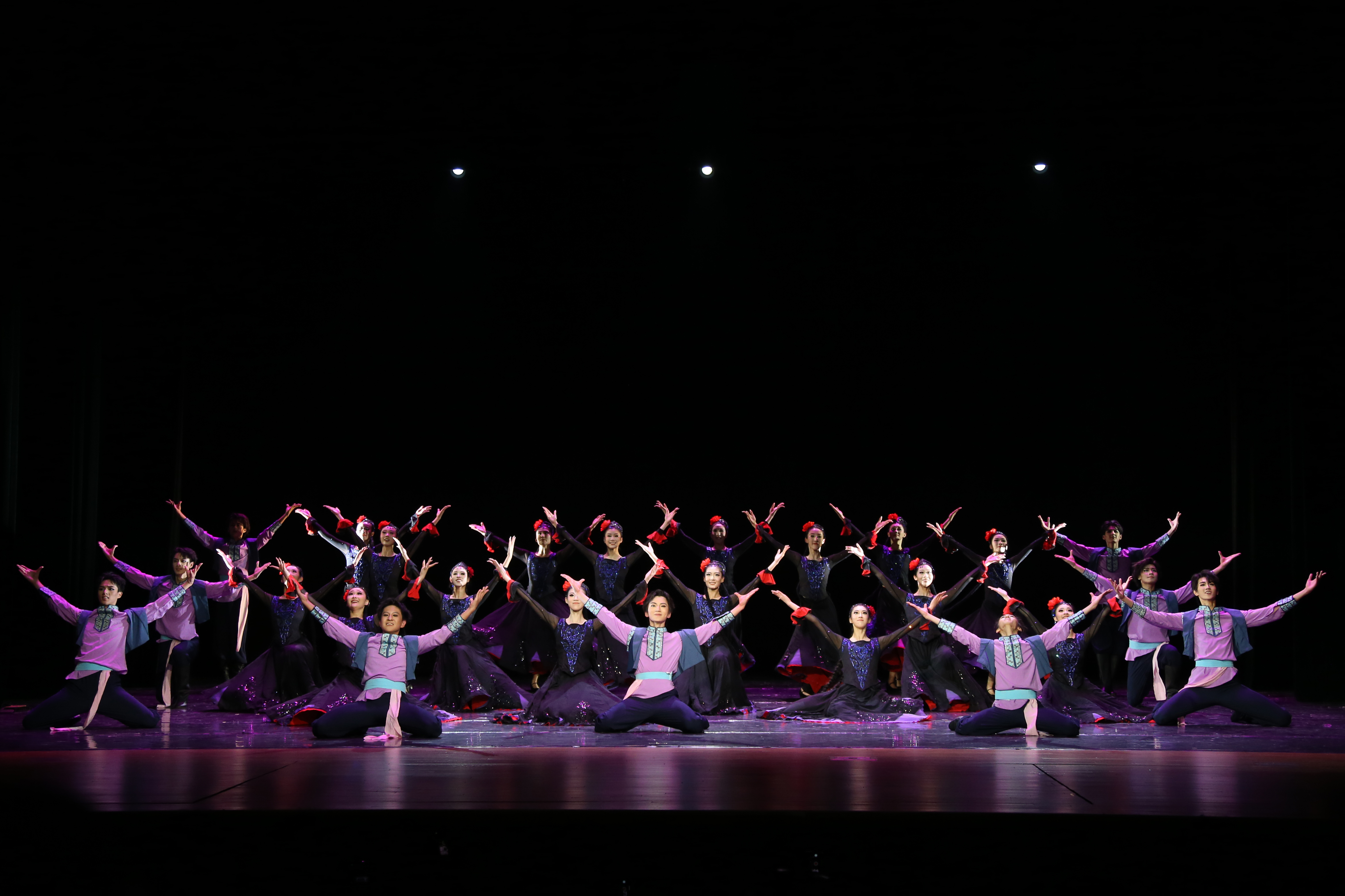 11. 维吾尔族多郎麦西来甫表演性组合-5.JPG