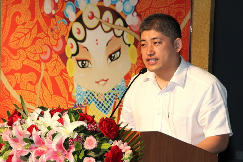8市政府侨办文化宣传处处长关英武讲话_调整大小