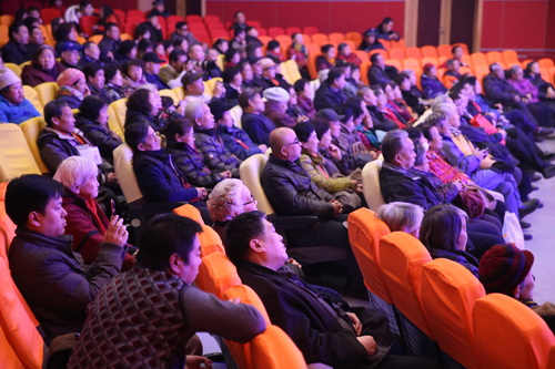 12观众 _调整大小