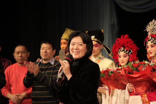 19天津市评剧白派剧团团长王冠丽讲话_调整大小