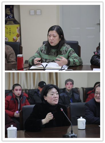 33老师们对演出进行点评