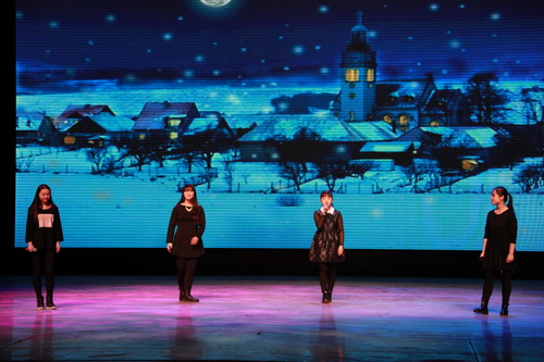 4音乐2011班—歌曲—《十二月奇迹》_调整大小