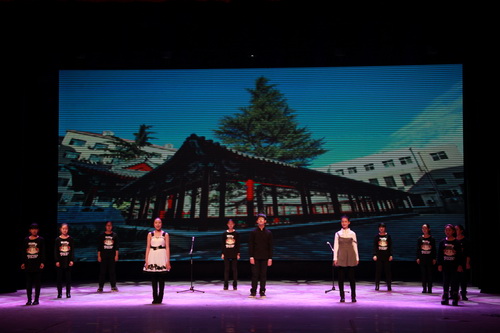 15音乐2015班—歌曲—《在北戏奋斗的日子》_调整大小