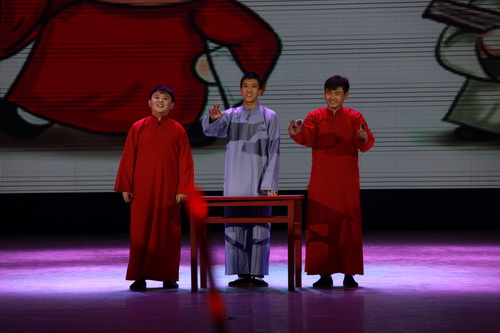 25曲艺2012班—相声—《K歌之王》_调整大小