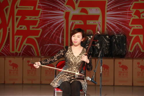 8二胡独奏《赛  马》_调整大小