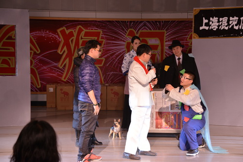 11小  品《上海新滩》_调整大小