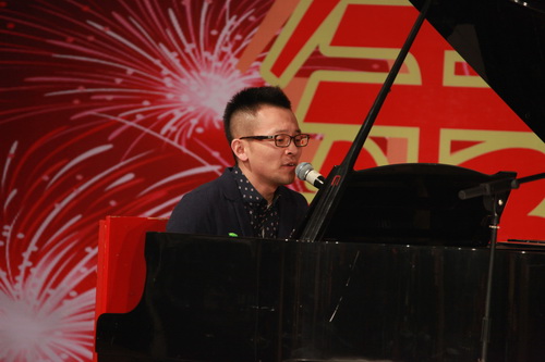 12《歌曲串烧》_调整大小