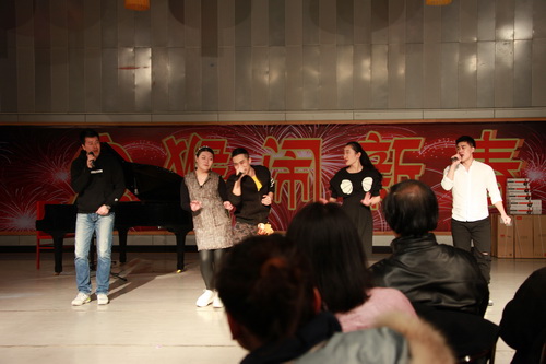 13《歌曲串烧》_调整大小