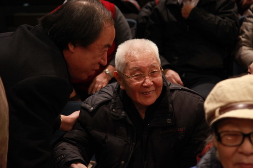 1刘侗院长看望高长清老师1_调整大小