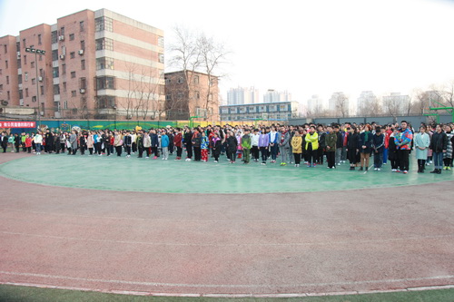 14、全体中专学生_调整大小