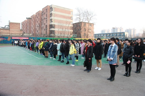 15、全体中专学生参会_调整大小