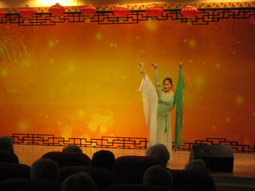 6舞蹈《踏莎行》_调整大小