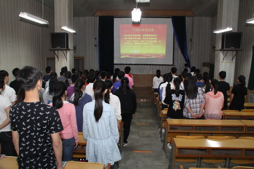 2全体成员唱团歌_调整大小