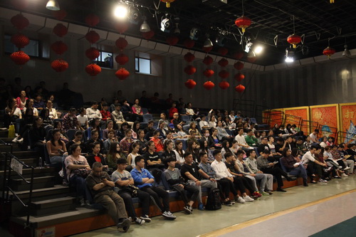 12观众席_调整大小