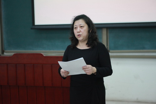 2音乐表演赛项工作领导小组副组长黄珊珊主持会议_调整大小