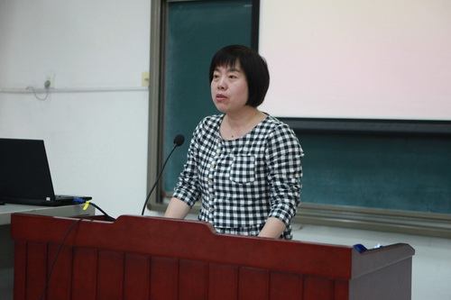 6艺术技能赛项仲裁组组长张人健阐述仲裁规章制度_调整大小