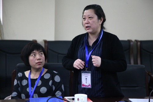 11副院长黄珊珊介绍赛项日程安排_调整大小