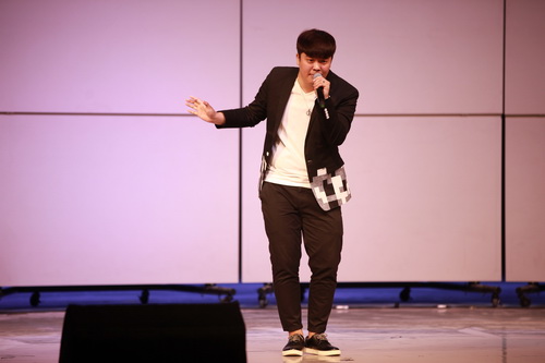 4比赛现场_调整大小