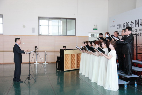 5通俗唱法比赛现场_调整大小