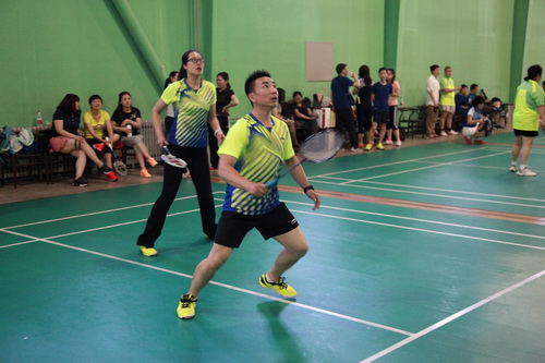 8混双选手李丹、双百平任_调整大小