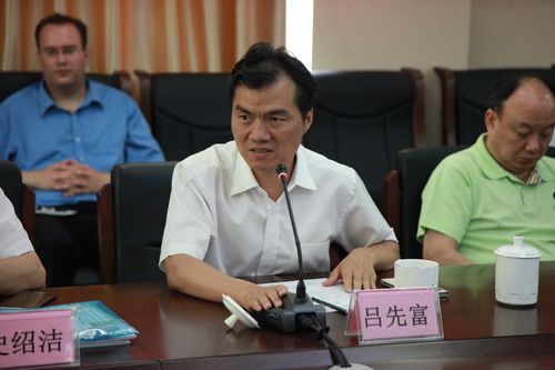 2北京市文化局副局长吕先富讲话_调整大小