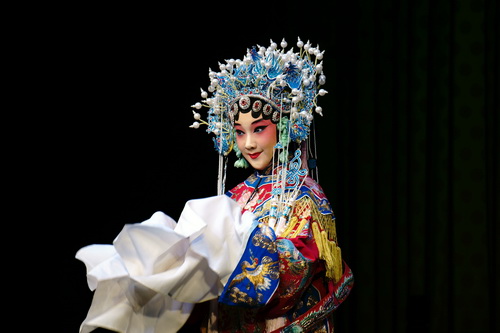 三等奖《美不胜收》作者：孙建平_调整大小