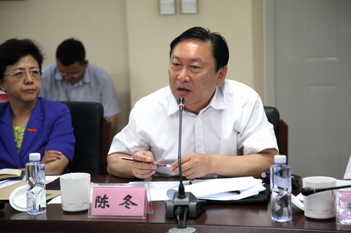 18文化局局长陈冬汇报情况_调整大小