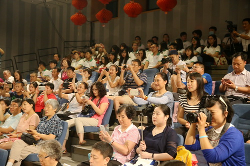 30现场花絮_调整大小