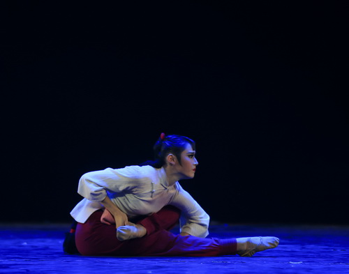 3剧目《九儿》_调整大小