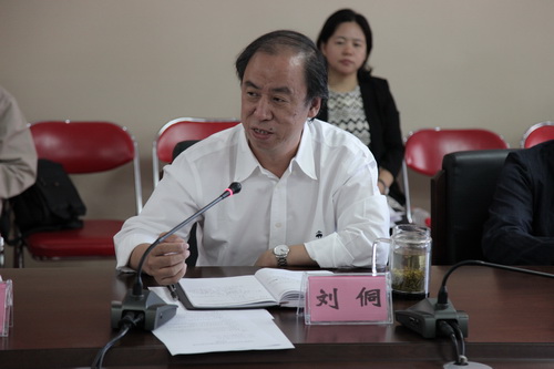 5 院长刘侗作为发起成员单位代表发言_调整大小