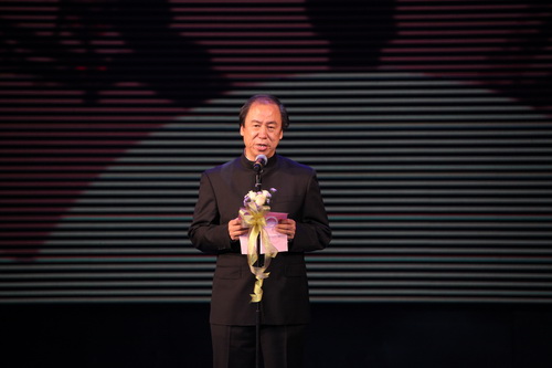 11院长刘侗讲话_调整大小