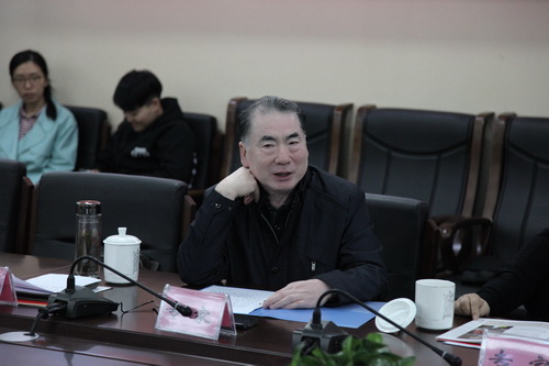 18专家刘中武对演出进行点评_调整大小