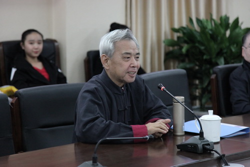 19专家陈志清对演出进行点评_调整大小