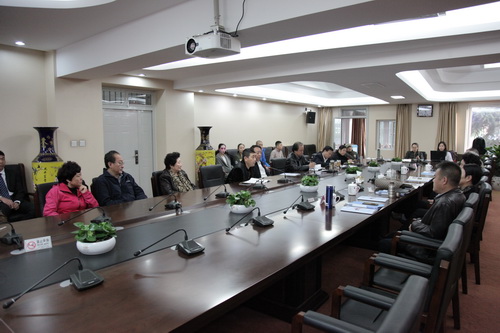 11研讨会现场_调整大小