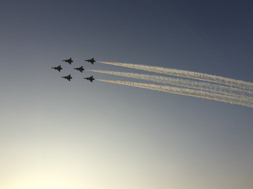 4飞机演习_调整大小