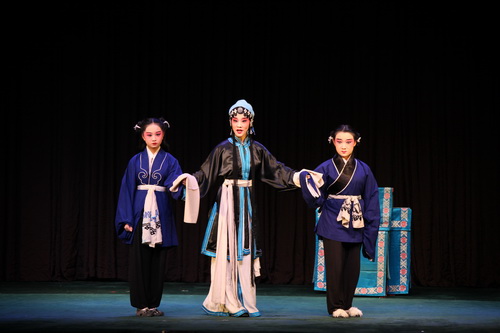 2剧照_调整大小