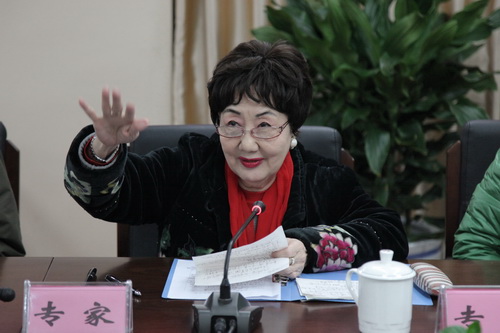 15著名京剧表演艺术家孙毓敏老师点评_调整大小