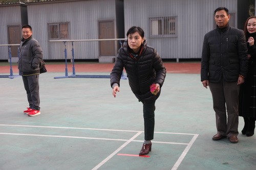 10沙包掷准_调整大小