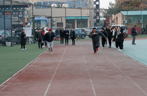 20托球跑_调整大小