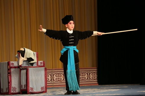 11《飞虎山》_调整大小