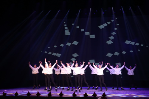 19民舞2014班舞蹈《Cheer Up》_调整大小