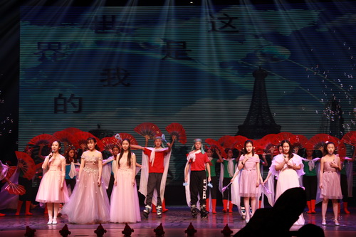 34音乐2013班合唱《春暖花开》_调整大小