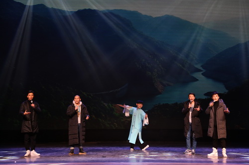 5京剧2016班京歌《江山无限》_调整大小