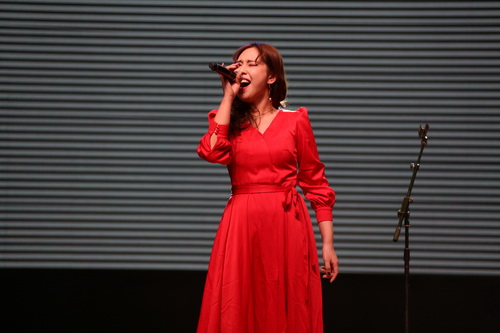 23影视2016班歌曲《给你一点颜色》_调整大小