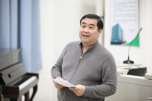 8 海淀区文化馆戏曲部主任张醒余讲话_调整大小