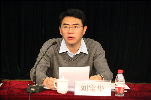 3党委书记刘宝华做学院2016年工作报告_副本