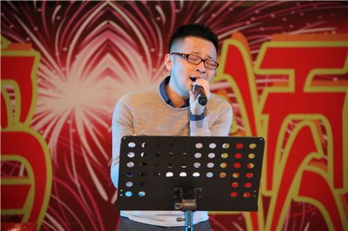 11男生独唱《空白格》_副本