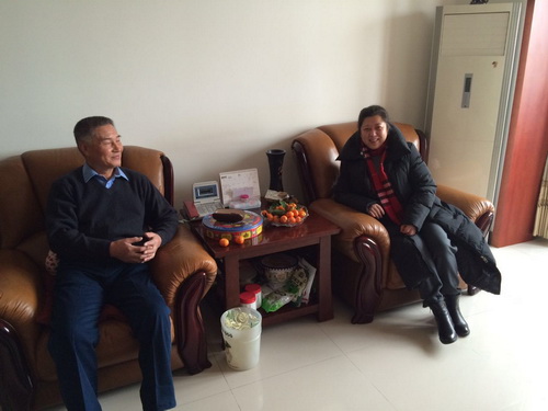 7黄珊珊副院长看望老书记梁国海7_调整大小